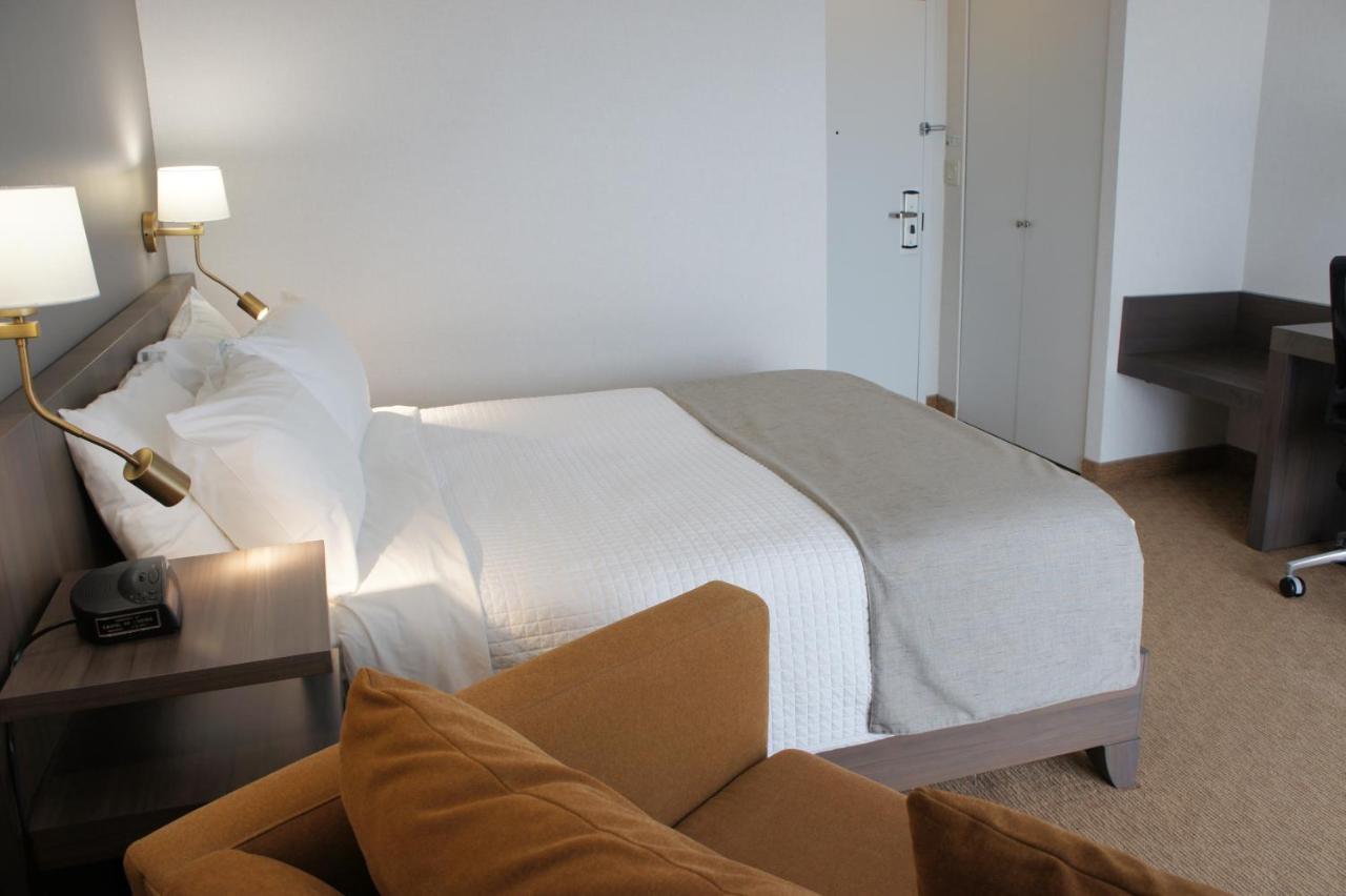 Hotel Castel Granby Zewnętrze zdjęcie
