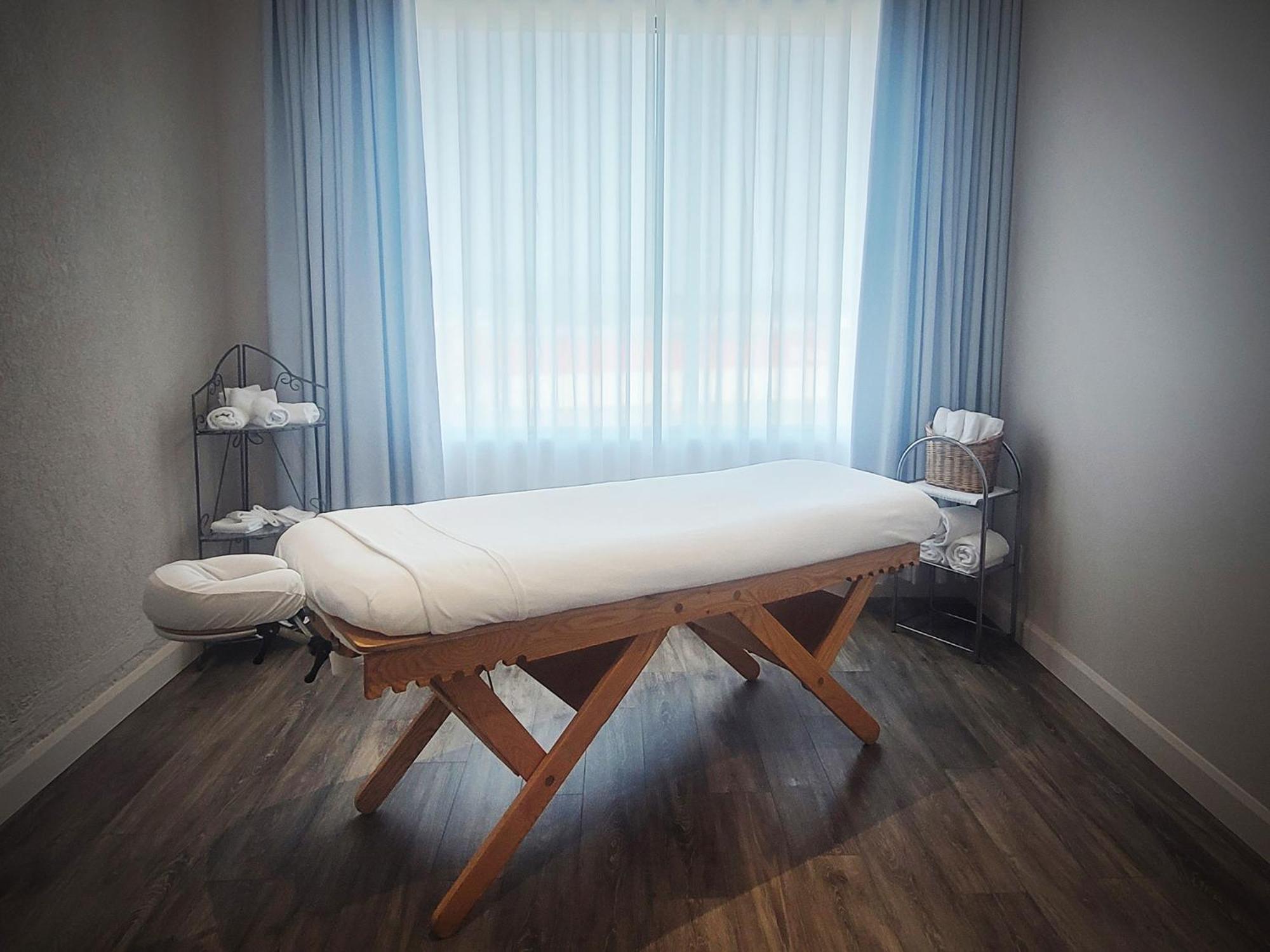 Hotel Castel Granby Zewnętrze zdjęcie